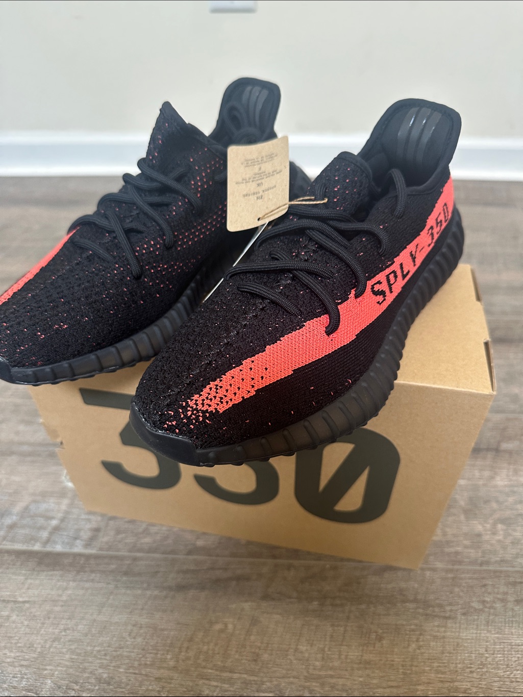 Yeezy Boost 350 V2 Black Red 8.5 Nwt
